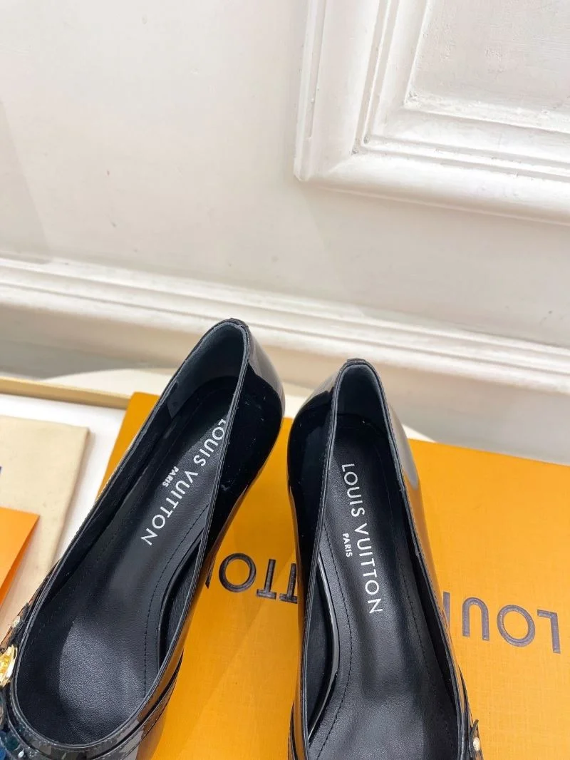 EasyMatch Louis Vuitton Heeled Shoes 31269