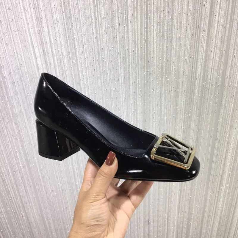 ComfortFit Louis Vuitton Heeled Shoes 31259