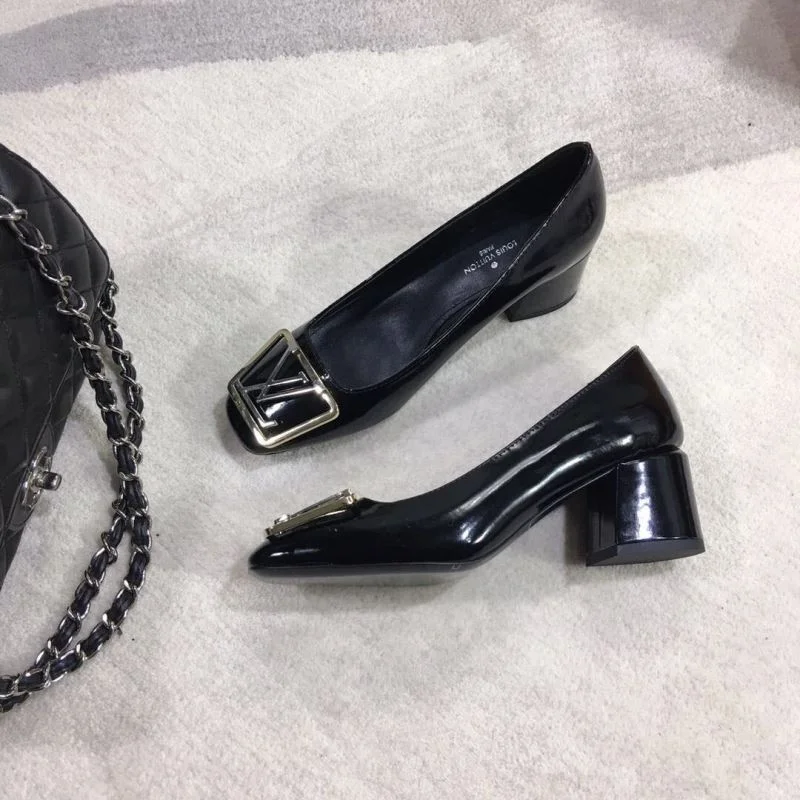 ComfortFit Louis Vuitton Heeled Shoes 31259