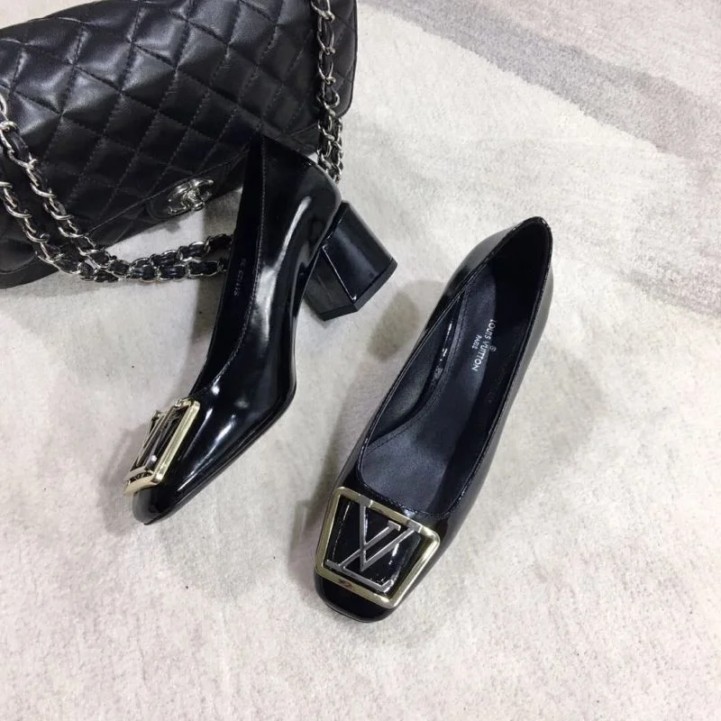 ComfortFit Louis Vuitton Heeled Shoes 31259