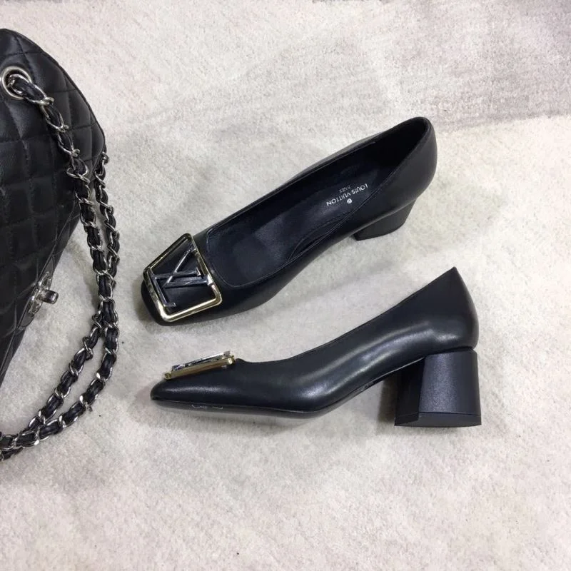 Louis Vuitton Heeled Shoes Chic 31243