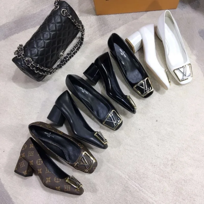 Louis Vuitton Heeled Shoes Chic 31243