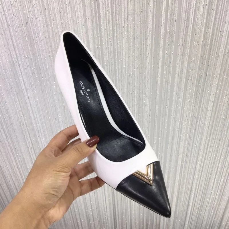 Attractive Louis Vuitton Heeled Shoes 31236