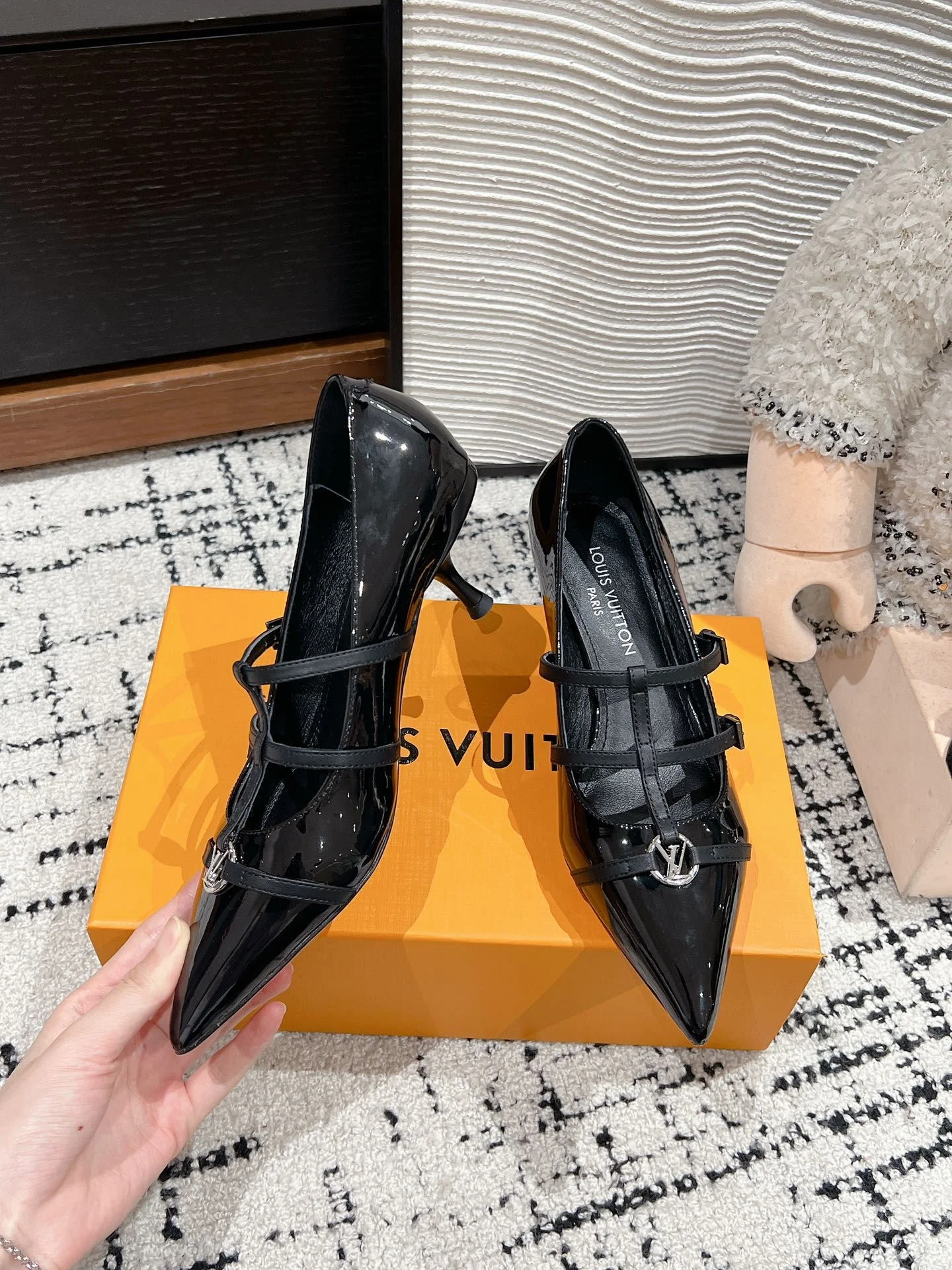 Louis Vuitton Heeled Shoes WeatherProof 31239