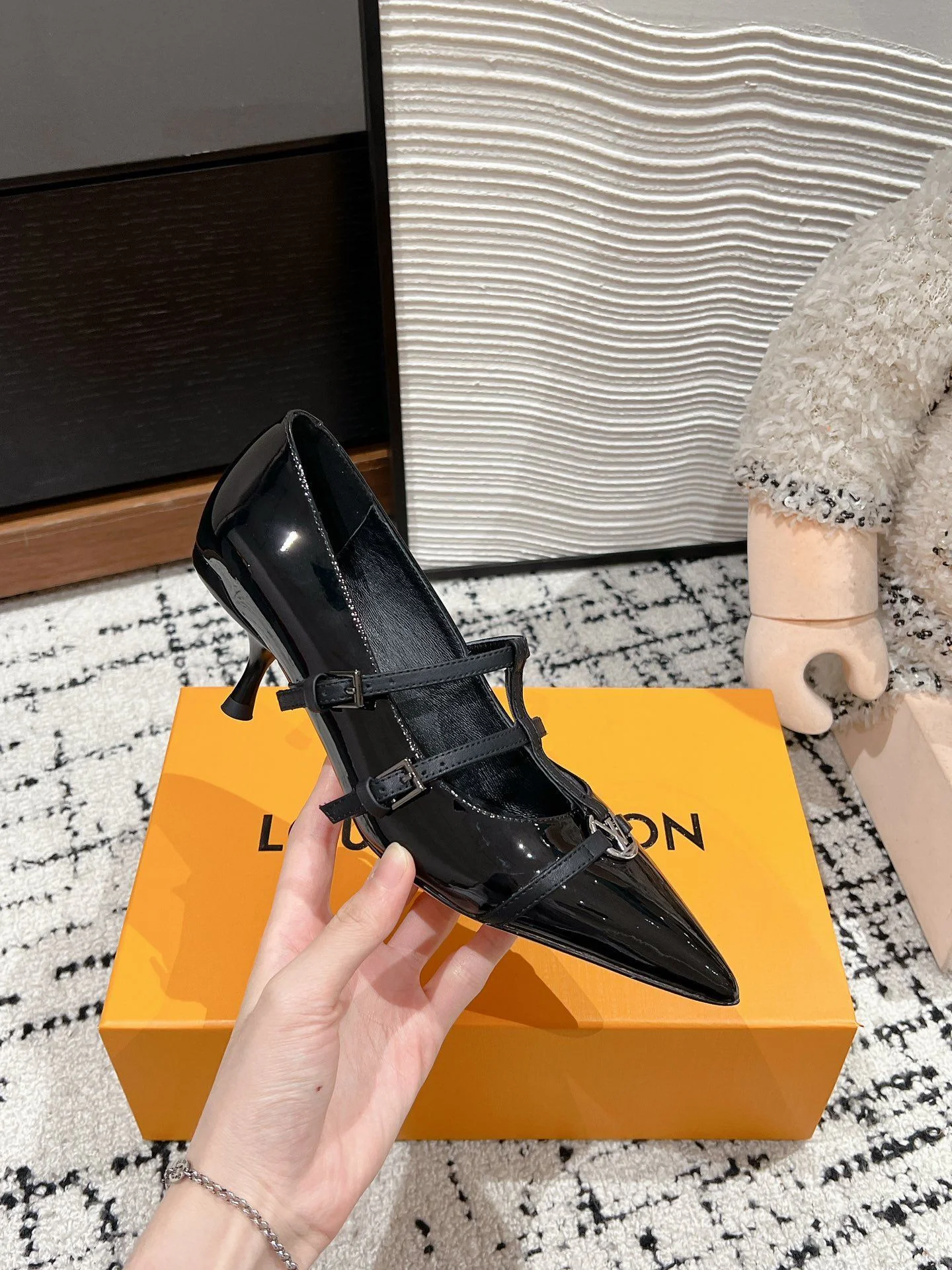 Louis Vuitton Heeled Shoes WeatherProof 31239