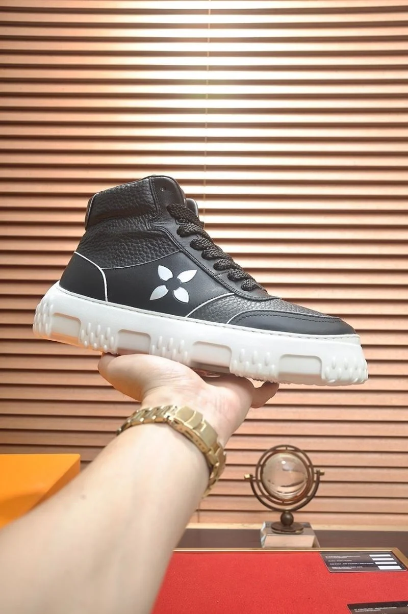 HighPerformance Louis Vuitton High Shoes 32954
