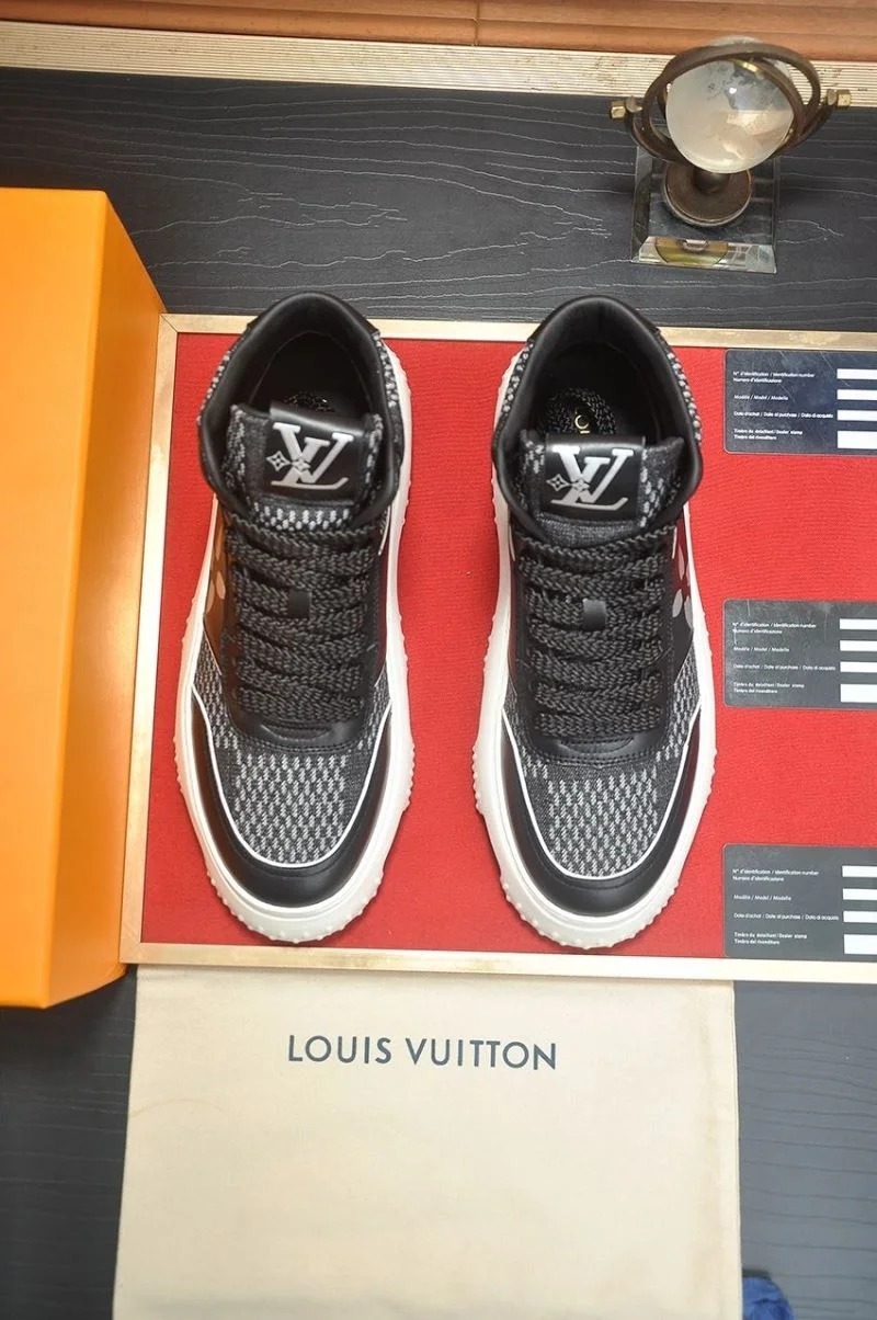 Louis Vuitton High Shoes Snug 32955