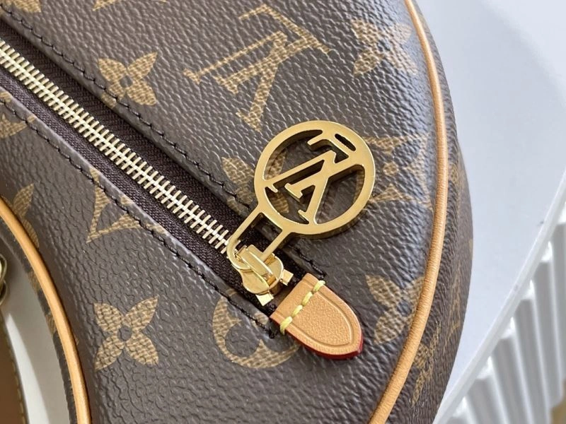 Louis Vuitton Hobo Bags Effortless 94390