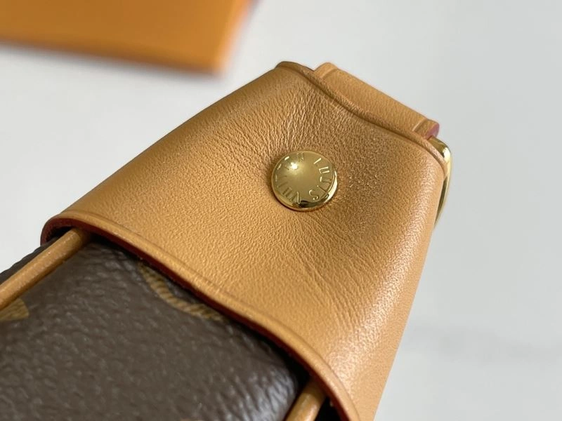 Louis Vuitton Hobo Bags Effortless 94390