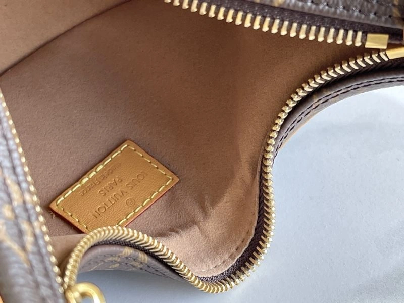 Louis Vuitton Hobo Bags Effortless 94390