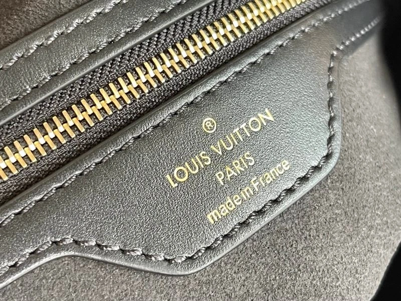 Louis Vuitton Hobo Bags Flexible 93943