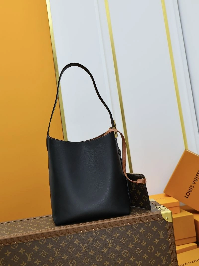 Louis Vuitton Hobo Bags Unisex 93821
