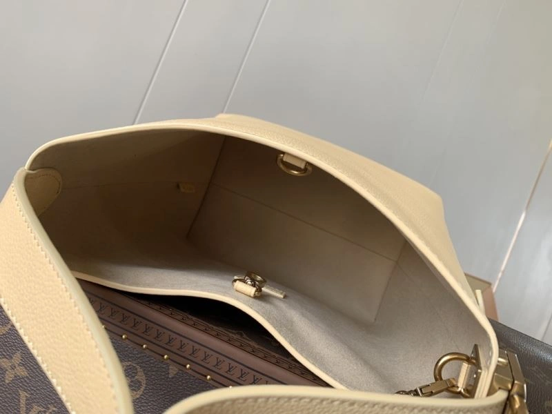 Louis Vuitton Hobo Bags Thermal 93927