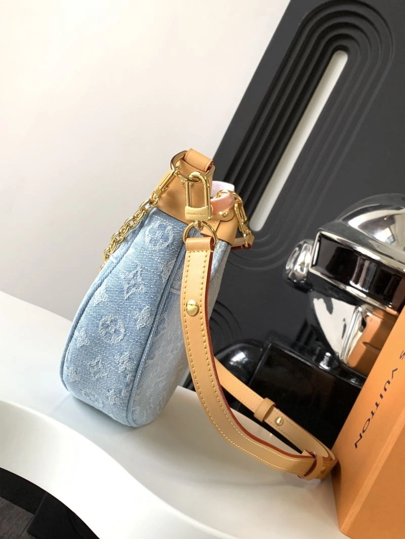 WeatherProof Louis Vuitton Hobo Bags 93825