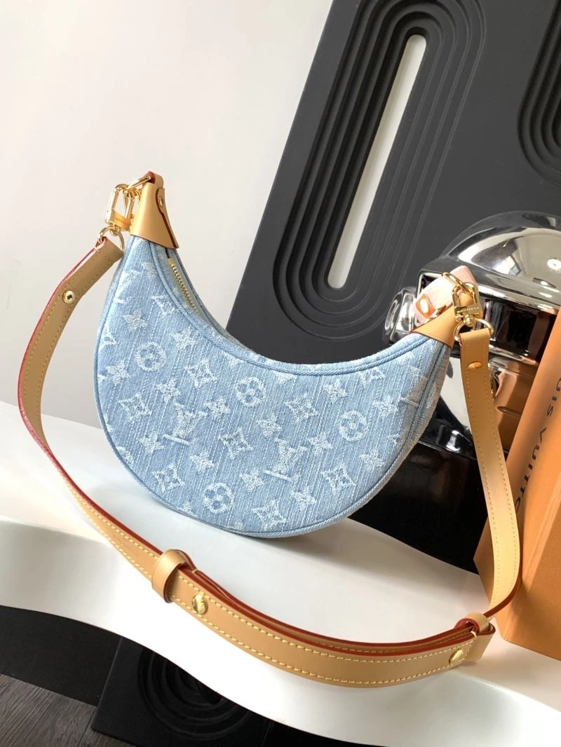WeatherProof Louis Vuitton Hobo Bags 93825