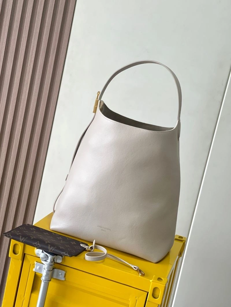 Louis Vuitton Hobo Bags Bold 93603