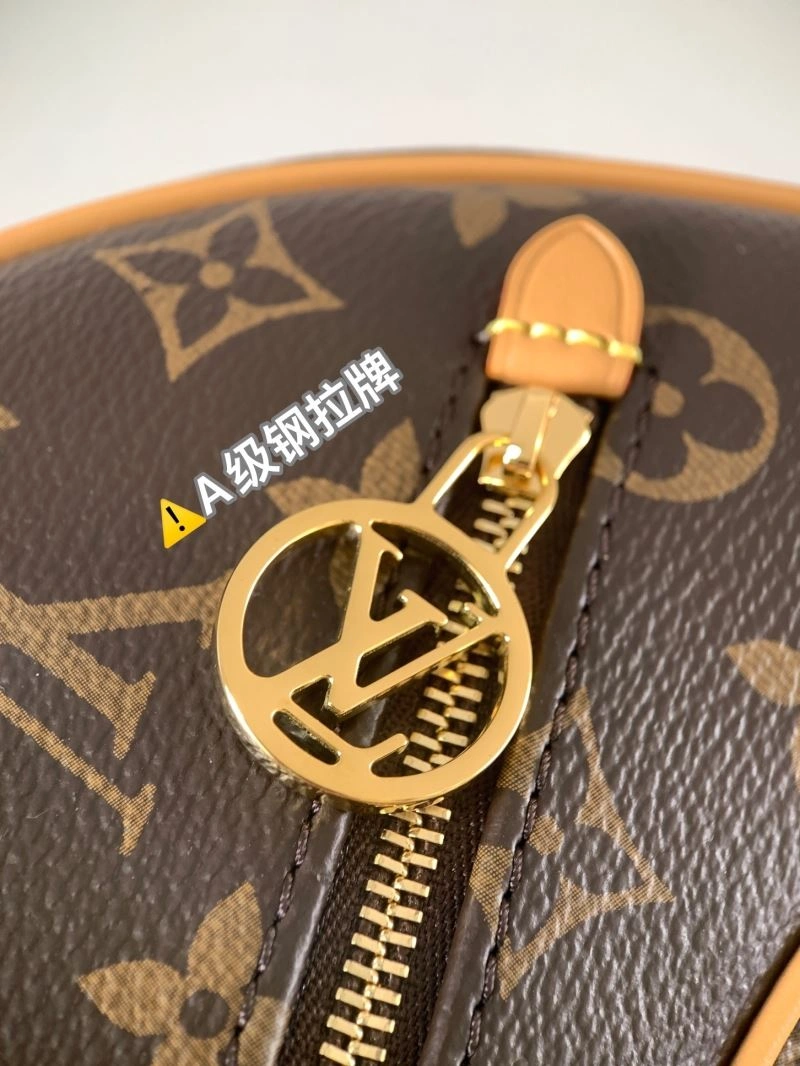 Louis Vuitton Hobo Bags Refined 93595
