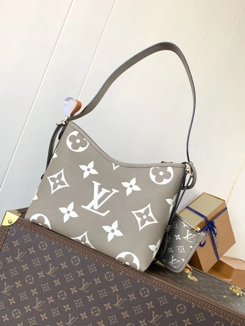 Resilient Louis Vuitton Hobo Bags 43367