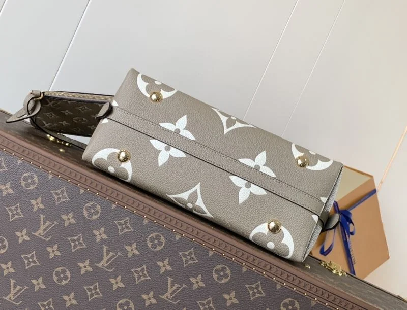 Resilient Louis Vuitton Hobo Bags 43367