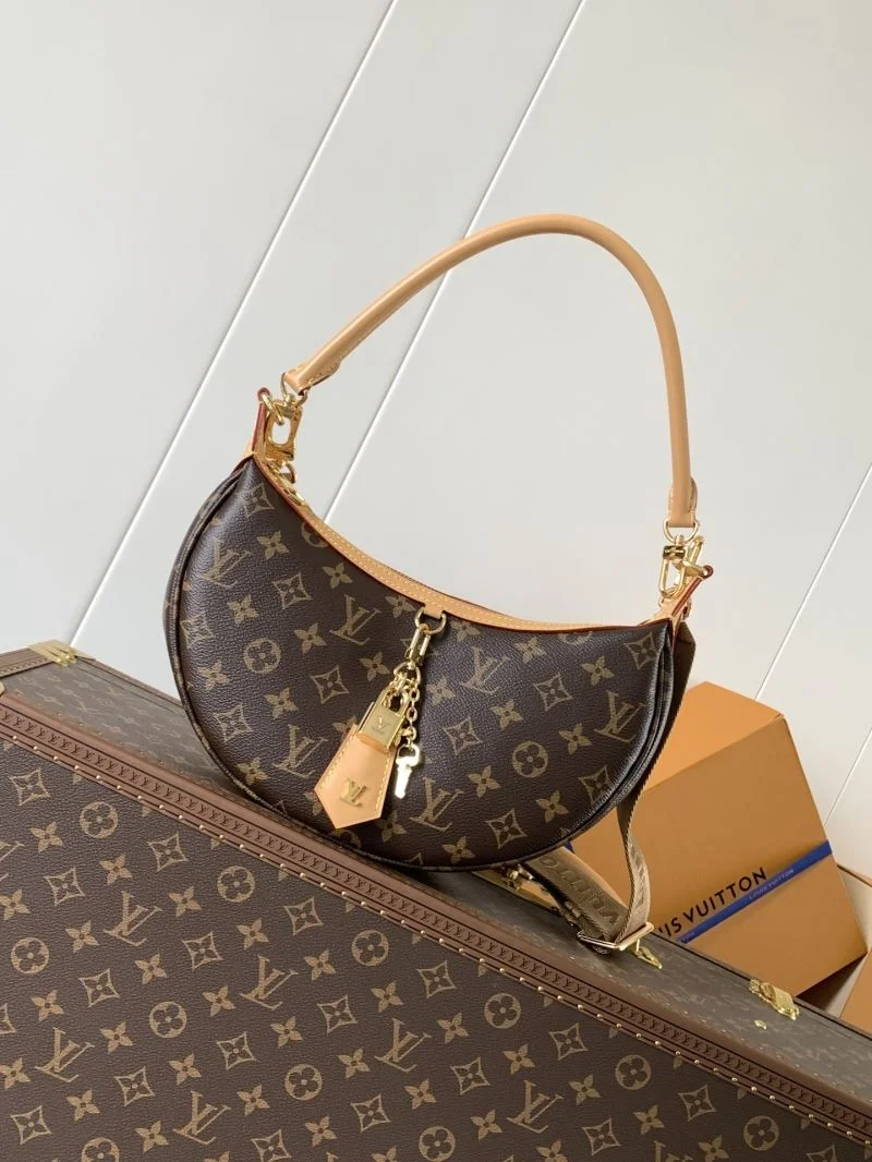 Louis Vuitton Hobo Bags UrbanChic 42874