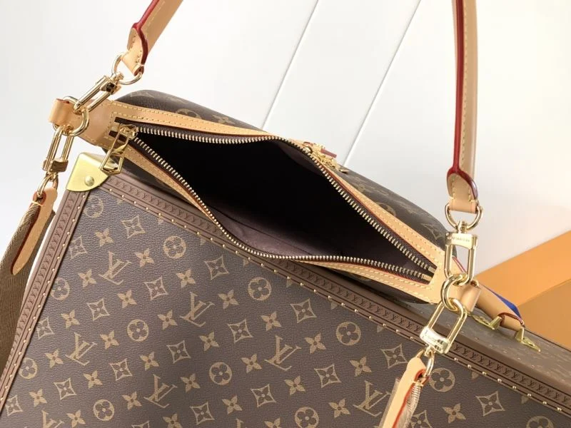 Louis Vuitton Hobo Bags UrbanChic 42874
