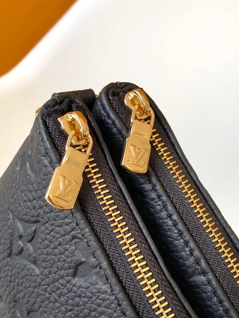 Louis Vuitton Hobo Bags TechFriendly 42918