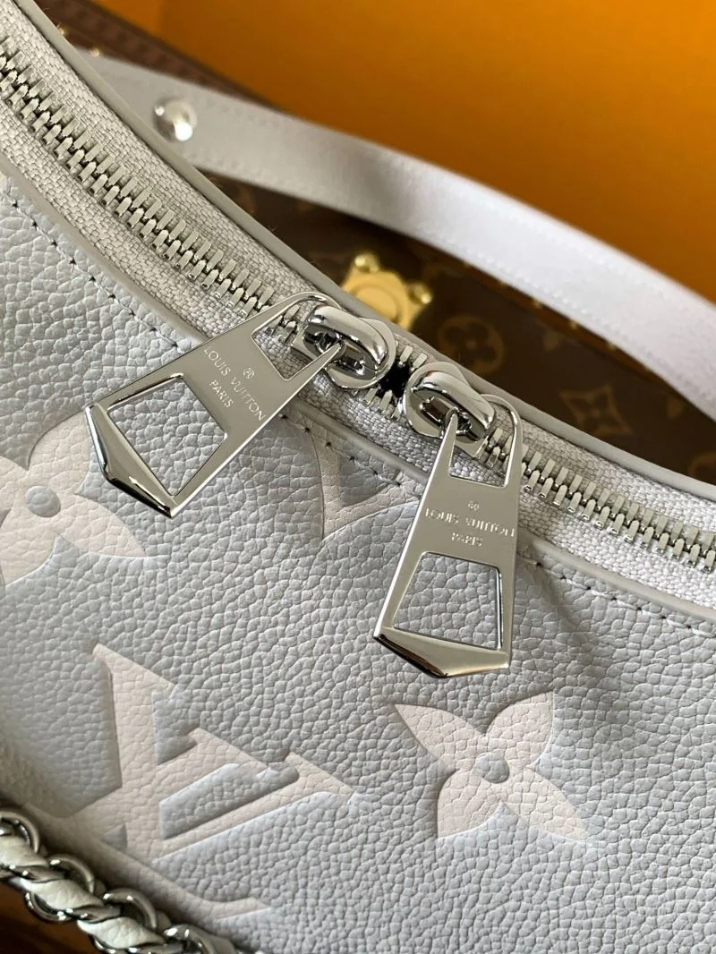 StreetReady Louis Vuitton Hobo Bags 42869