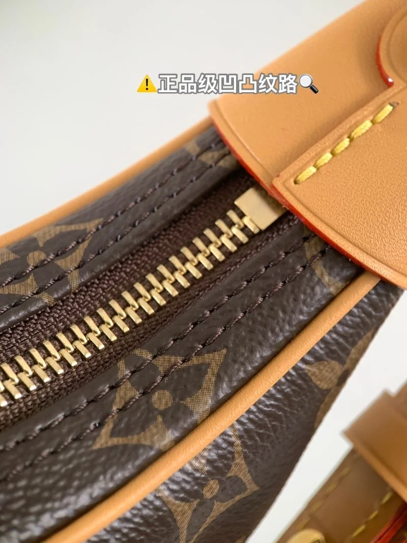 Unique Louis Vuitton Hobo Bags 42885