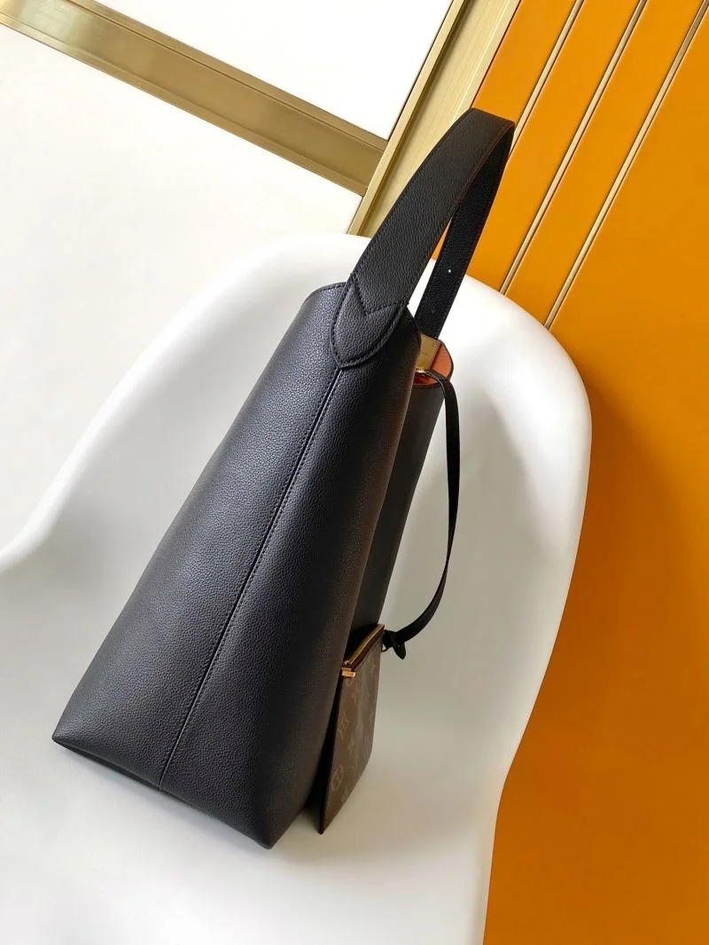 Louis Vuitton Hobo Bags SportInspired 42865