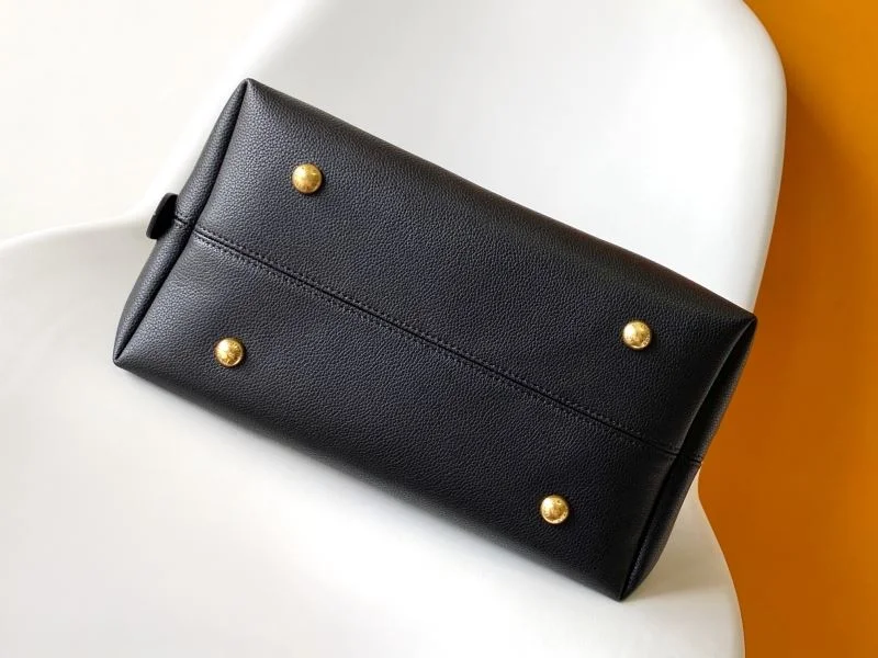 Louis Vuitton Hobo Bags SportInspired 42865