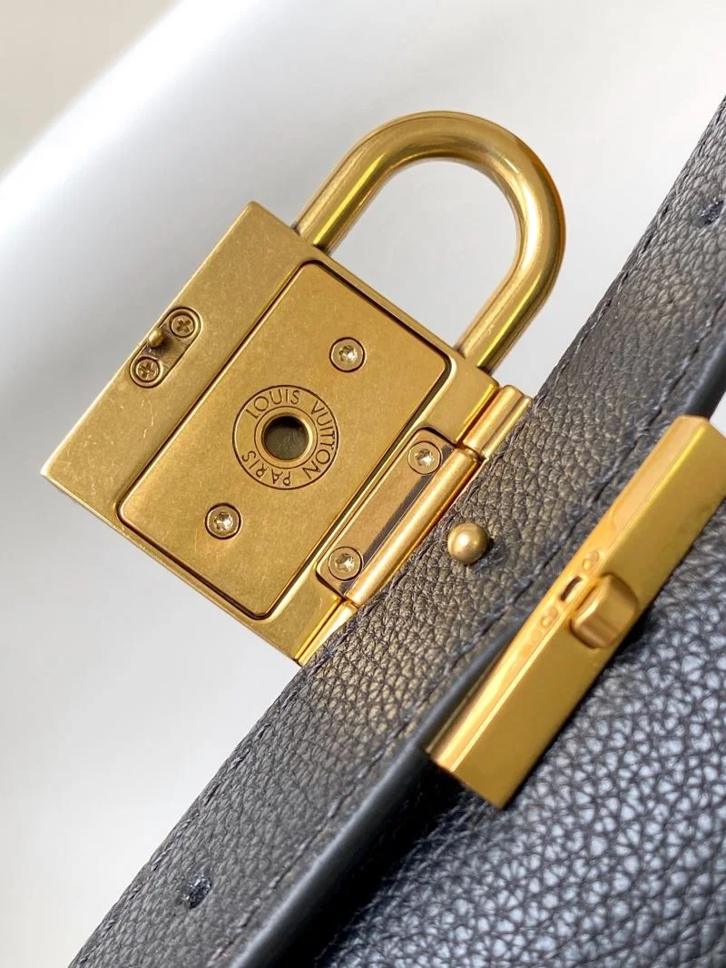 Louis Vuitton Hobo Bags SportInspired 42865