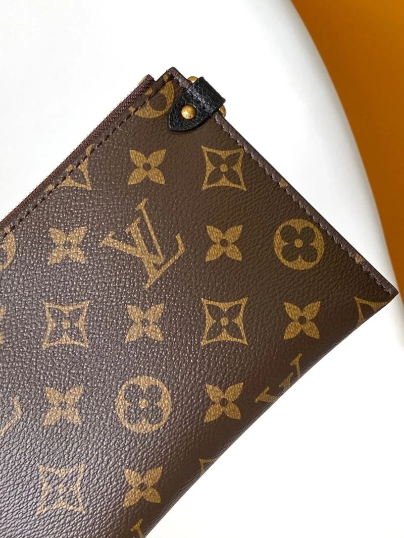 Louis Vuitton Hobo Bags SportInspired 42865