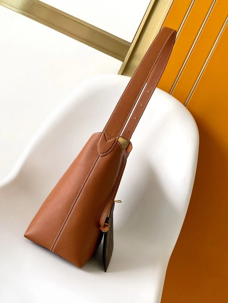 Louis Vuitton Hobo Bags Breathable 42902