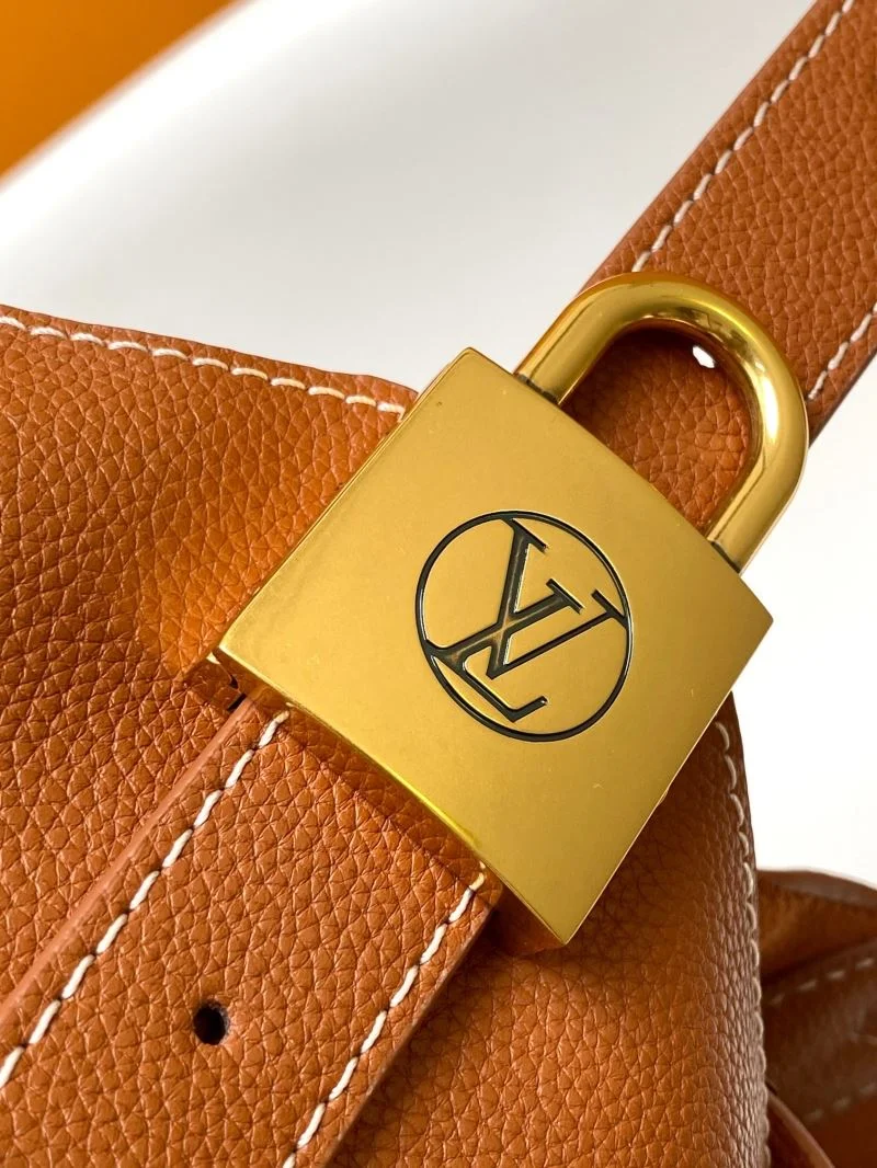 Louis Vuitton Hobo Bags Breathable 42902