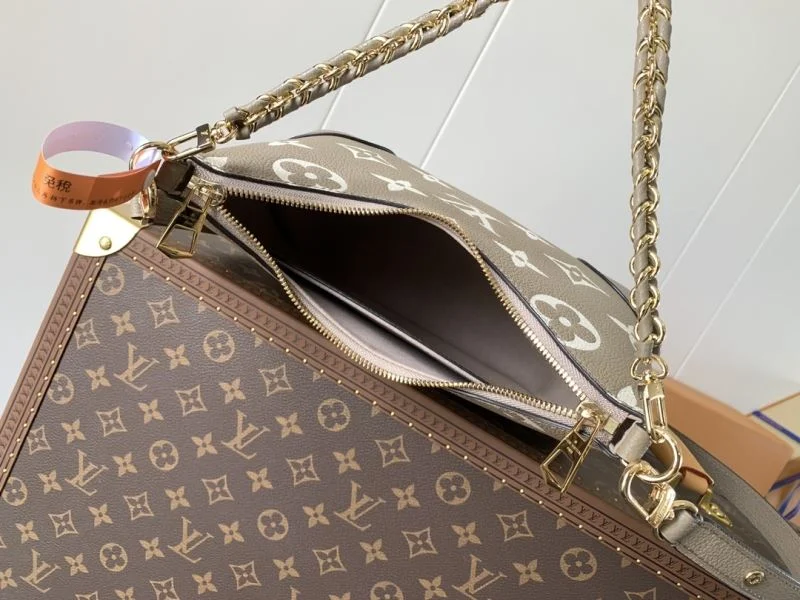 Louis Vuitton Hobo Bags ModernLook 41976