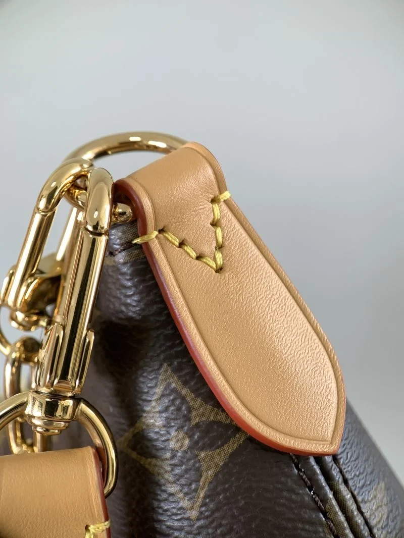 UrbanChic Louis Vuitton Hobo Bags 42021