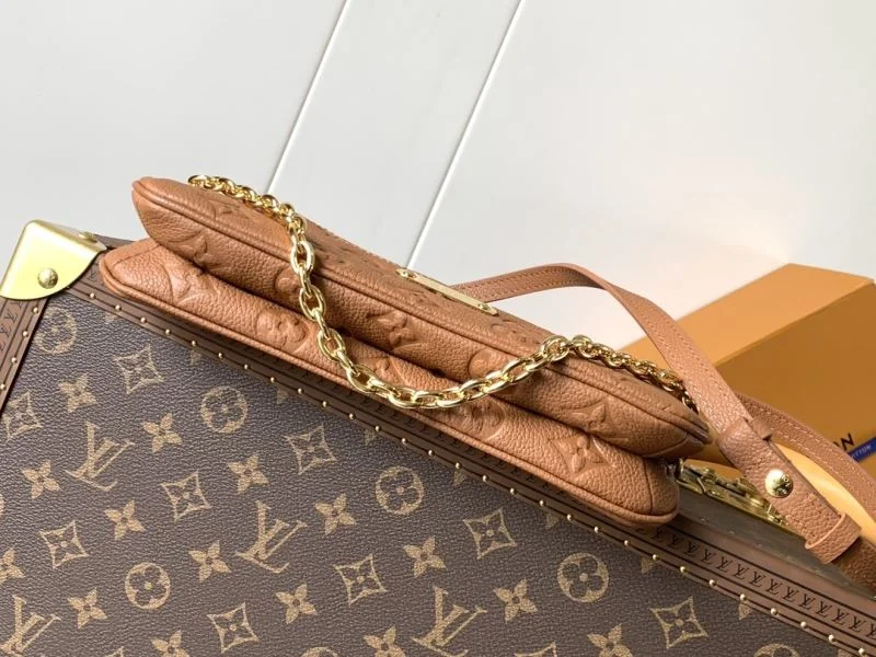 WellDesigned Louis Vuitton Hobo Bags 41969
