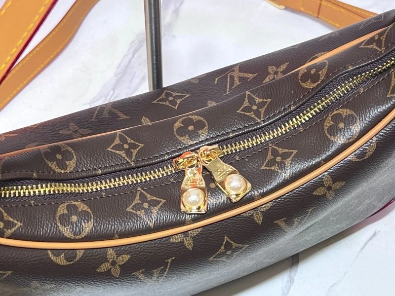 Modern Louis Vuitton Hobo Bags 80229