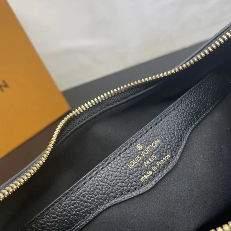 DailyWear Louis Vuitton Hobo Bags 41790