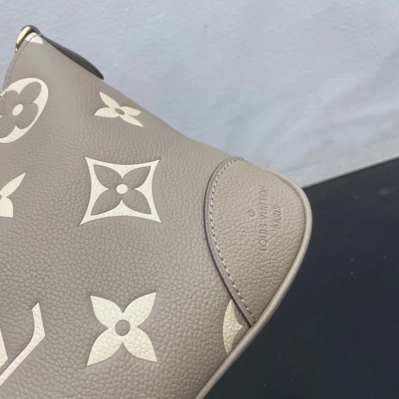 Louis Vuitton Hobo Bags MultiPurpose 41870