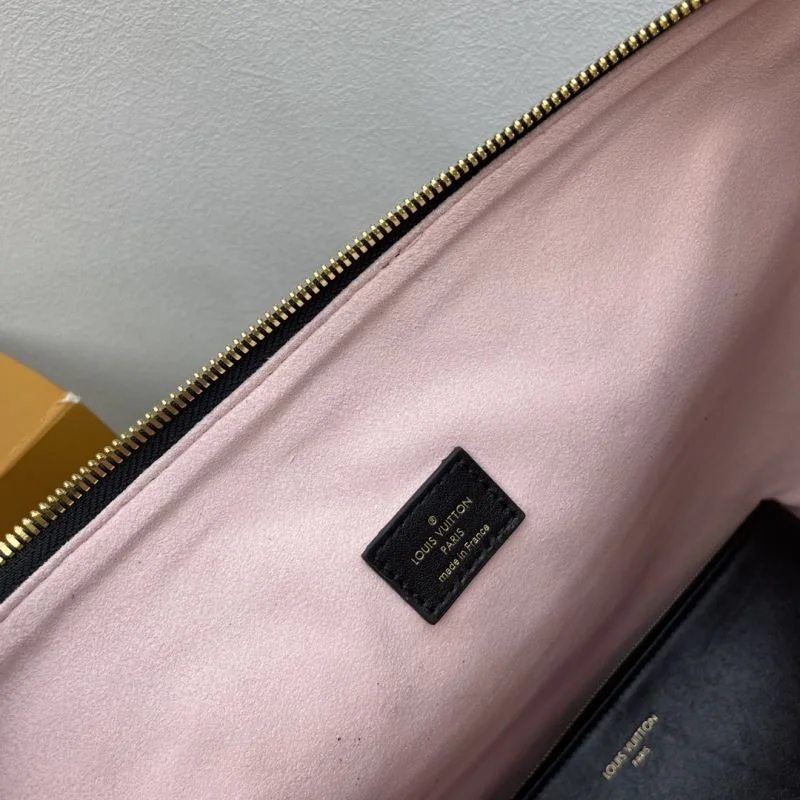HighPerformance Louis Vuitton Hobo Bags 41783