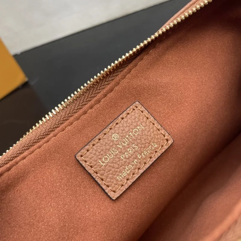 Louis Vuitton Hobo Bags Flexible 41781