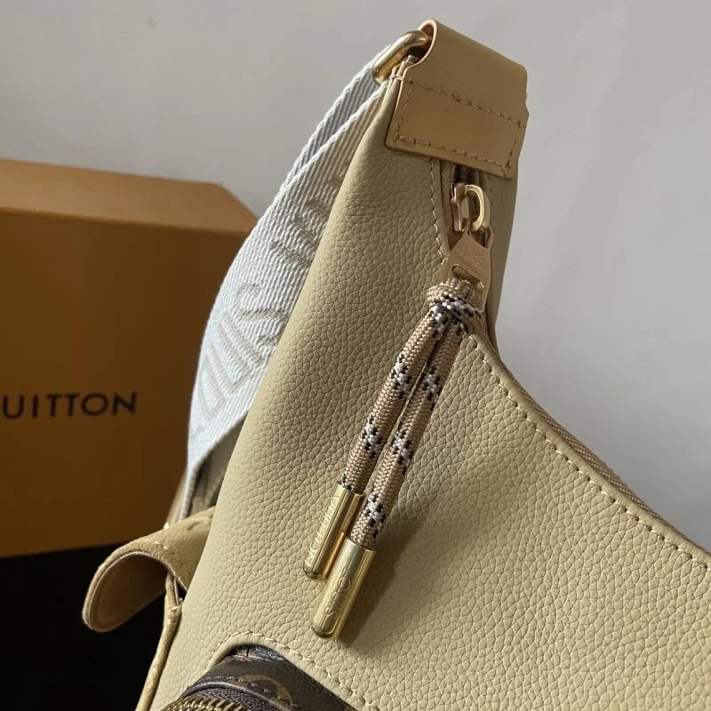 Sustainable Louis Vuitton Hobo Bags 41632