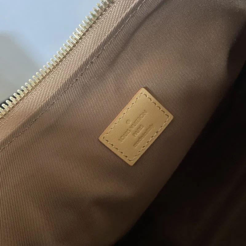Sustainable Louis Vuitton Hobo Bags 41632