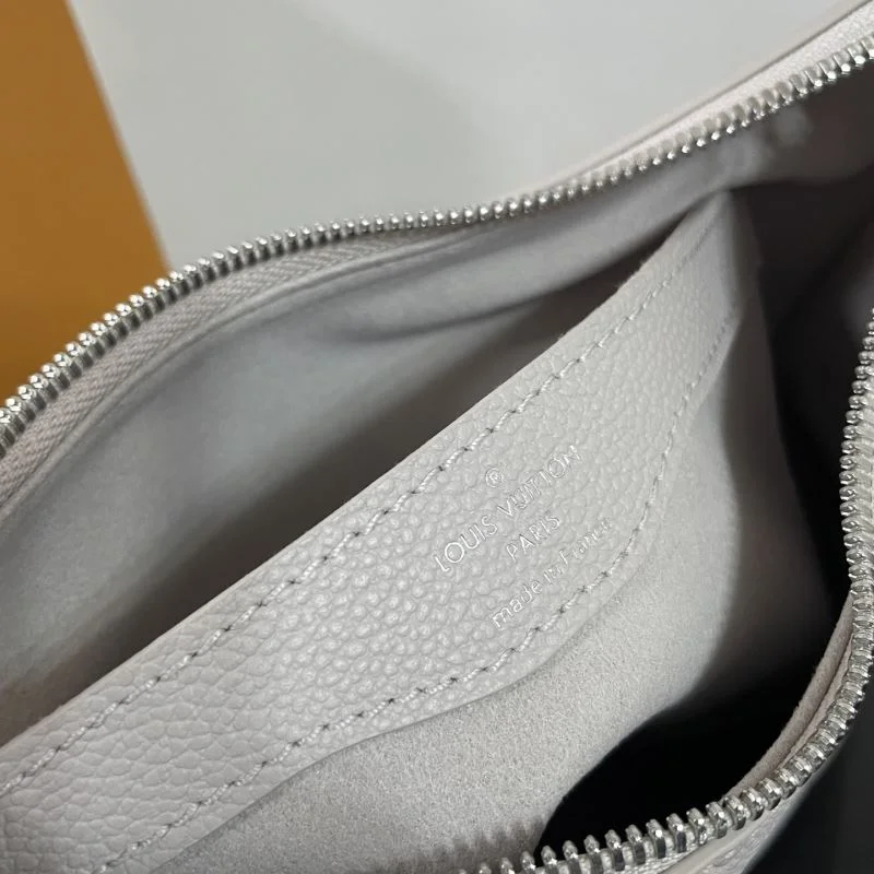 AllSeason Louis Vuitton Hobo Bags 41590