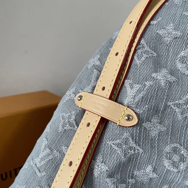 Classic Louis Vuitton Hobo Bags 41582