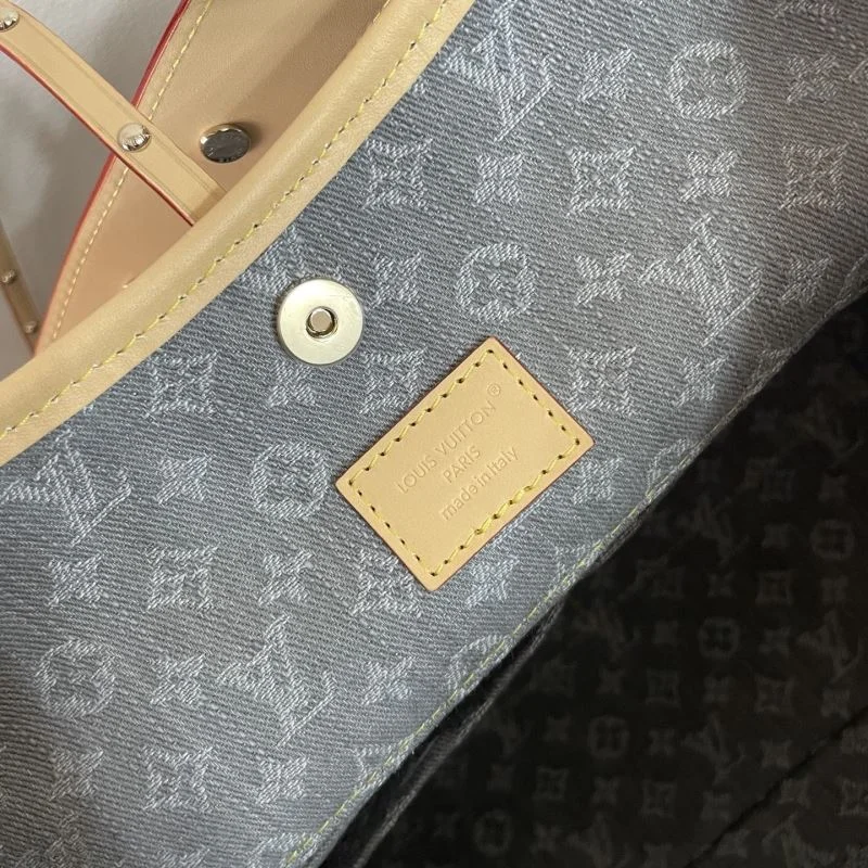 Classic Louis Vuitton Hobo Bags 41582