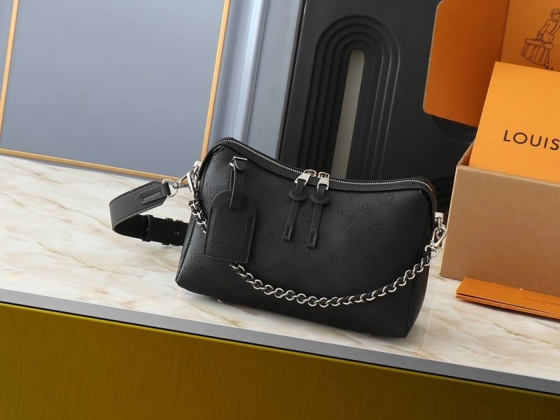 Contemporary Louis Vuitton Hobo Bags 88619
