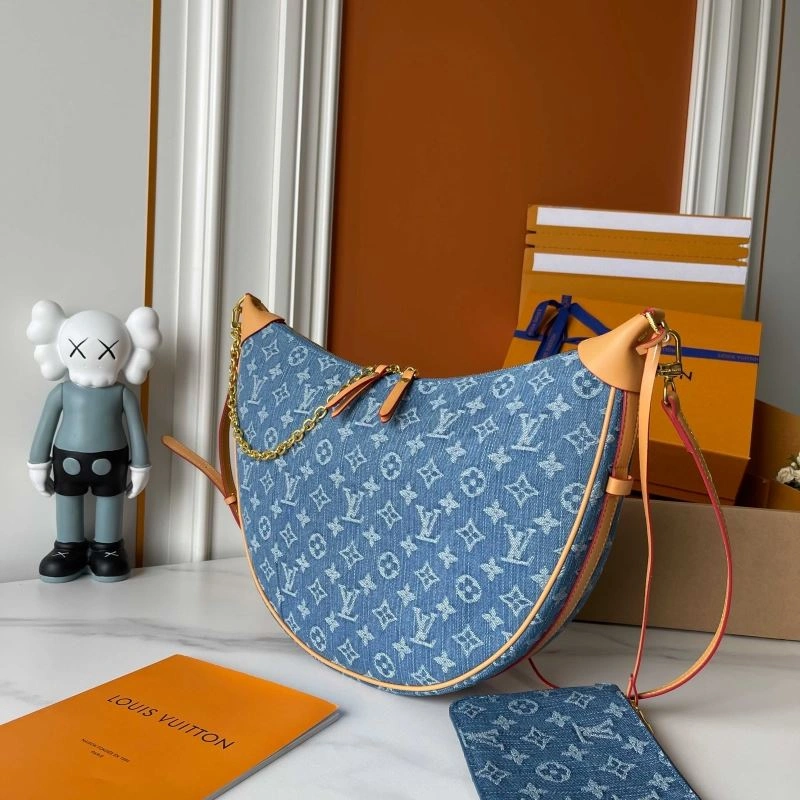 Louis Vuitton Hobo Bags Chic 88605