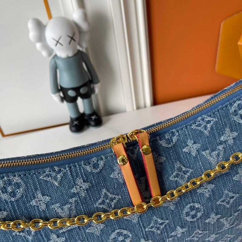 Louis Vuitton Hobo Bags Chic 88605